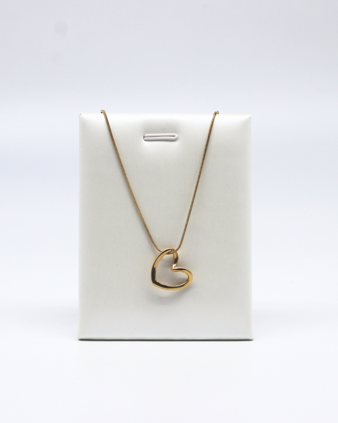 Open Heart Necklace (Gold)