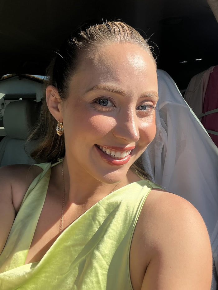 Sabrina, 29